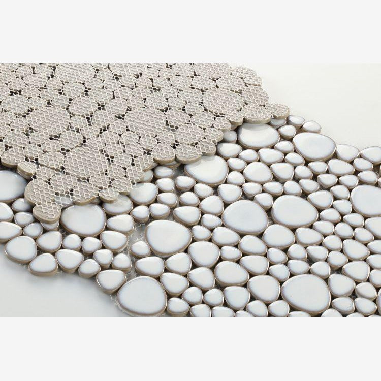 Nevis Whisper White Pebble Mosaic