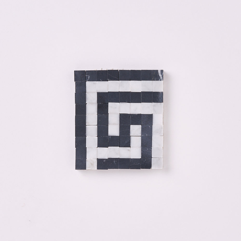 Carrara White Greek Key Border Corner w/Black Marble