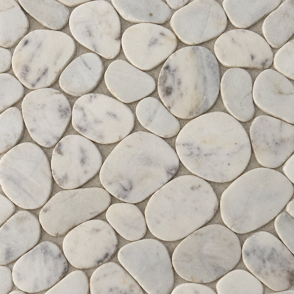 Cairn White Mix 11x11 Pebble Stone Mosaic Tile — closeup