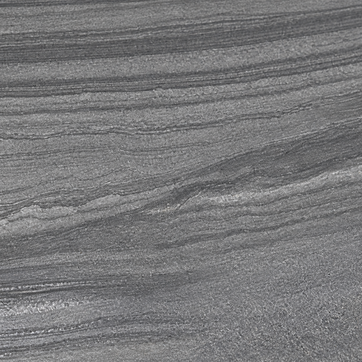 Mythos graphite surface detail